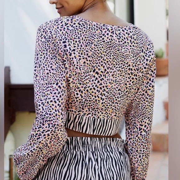 NWT Sanctuary Swim Leopard Cover Up Crop Top Lotus Pink - medium - Picture 2 of 3